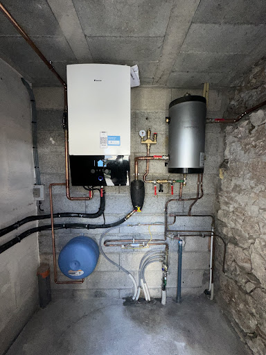 Chauffagiste Izi confort, groupe EDF PAC air/eau Chambéry