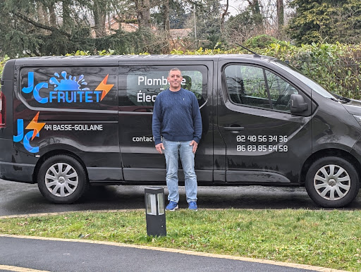 JC Fruitet - Votre plombier / chauffagiste et électricien autour de chez vous PAC air/eau Haute-Goulaine