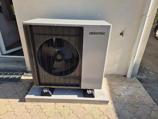 Fluides Energies (pompe à chaleur, climatisation et solaire thermique) PAC air/eau Missillac