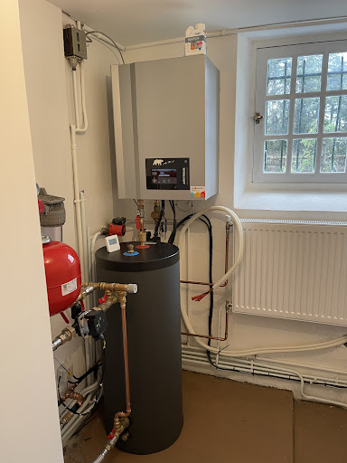 PEC ÉNERGIES Énergies renouvelables photovoltaïques plomberie électricité chauffage PAC air/eau Pornic